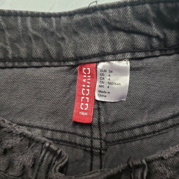 Black distressed high waisted shorts - Picture 3 of 3